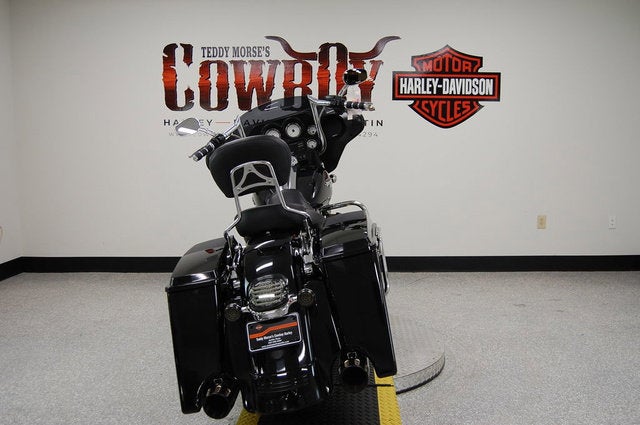 2009 Harley-Davidson FLHX - Street Glide Base