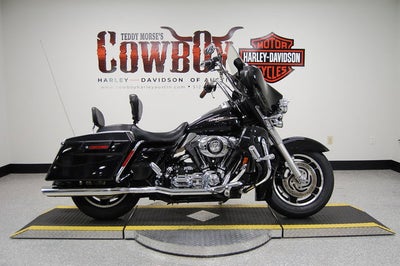 2007 Harley-Davidson FLHX - Street Glide Base