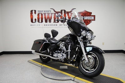 2007 Harley-Davidson FLHX - Street Glide Base