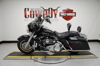 2007 Harley-Davidson FLHX - Street Glide Base