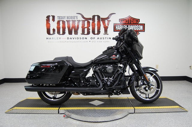 2025 Harley-Davidson Street Glide FLHX