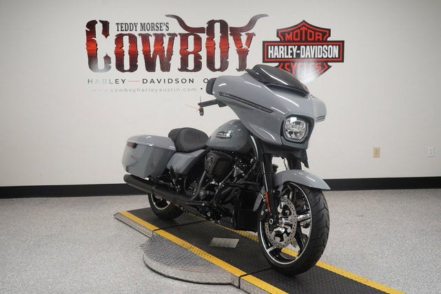 2026 Harley-Davidson FLHX - Street Glide Base