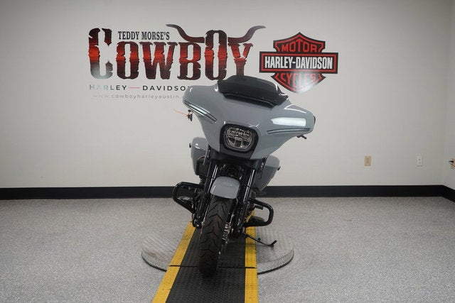 2026 Harley-Davidson FLHX - Street Glide Base