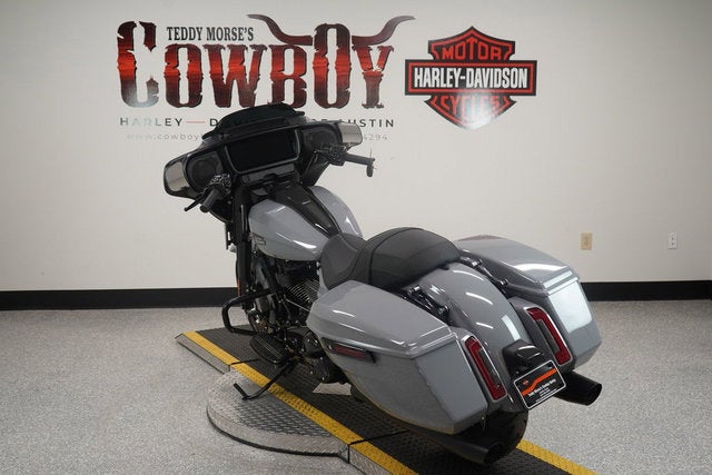2026 Harley-Davidson FLHX - Street Glide Base