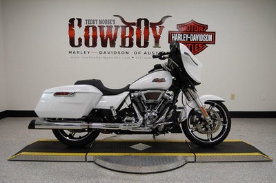 2024 Harley-Davidson FLHX - Street Glide Base