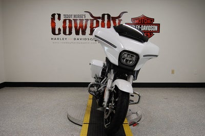 2024 Harley-Davidson FLHX - Street Glide Base