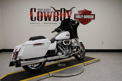 2024 Harley-Davidson FLHX - Street Glide Base
