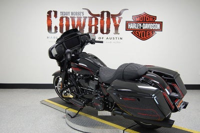 2026 Harley-Davidson FLHX - Street Glide Base