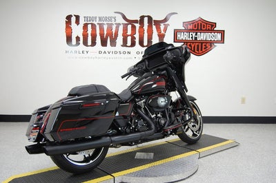 2026 Harley-Davidson FLHX - Street Glide Base