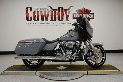 2026 Harley-Davidson Street Glide FLHX