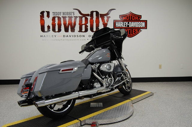 2026 Harley-Davidson Street Glide FLHX