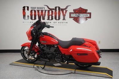 2026 Harley-Davidson Street Glide FLHX