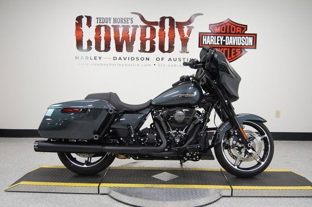 2025 Harley-Davidson FLHX - Street Glide Base