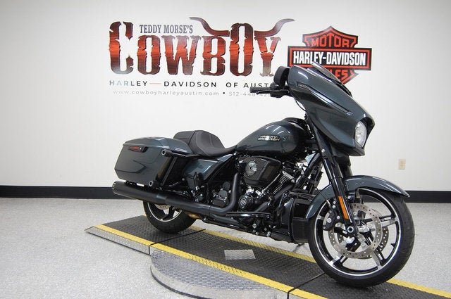 2025 Harley-Davidson FLHX - Street Glide Base