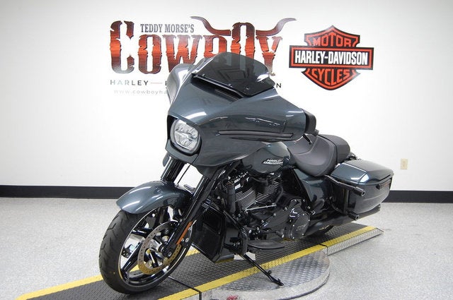 2025 Harley-Davidson FLHX - Street Glide Base