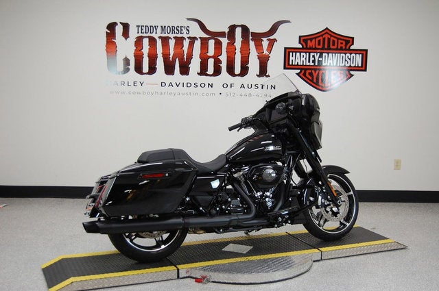 2025 Harley-Davidson FLHX - Street Glide Base