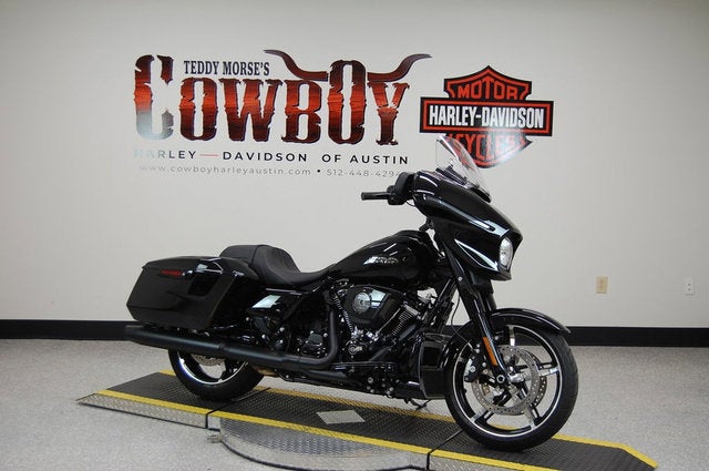 2025 Harley-Davidson FLHX - Street Glide Base