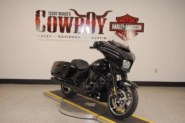 2025 Harley-Davidson FLHX - Street Glide Base