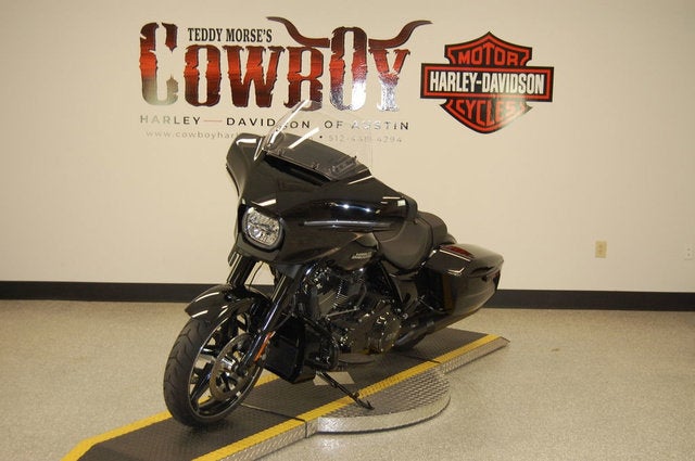 2025 Harley-Davidson FLHX - Street Glide Base