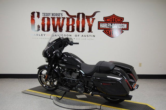 2025 Harley-Davidson FLHX - Street Glide Base