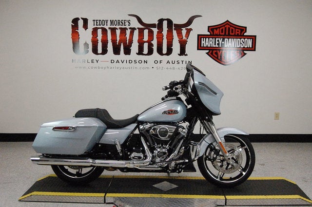 2025 Harley-Davidson FLHX - Street Glide Base