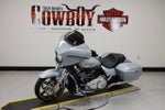 2025 Harley-Davidson FLHX - Street Glide Base