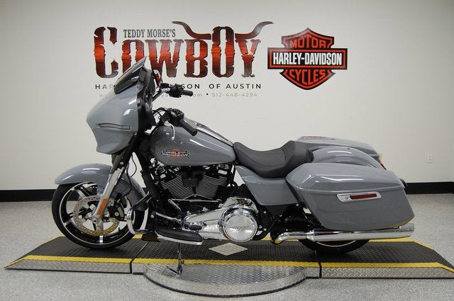 2026 Harley-Davidson FLHX - Street Glide Base