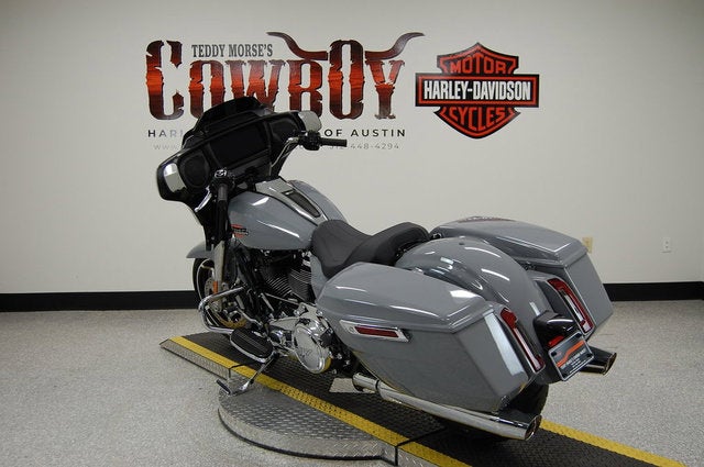 2026 Harley-Davidson FLHX - Street Glide Base