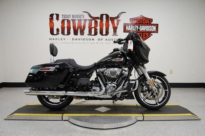 2024 Harley-Davidson FLHX - Street Glide Base
