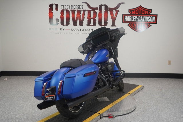 2026 Harley-Davidson FLHX - Street Glide Base