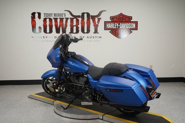 2026 Harley-Davidson FLHX - Street Glide Base