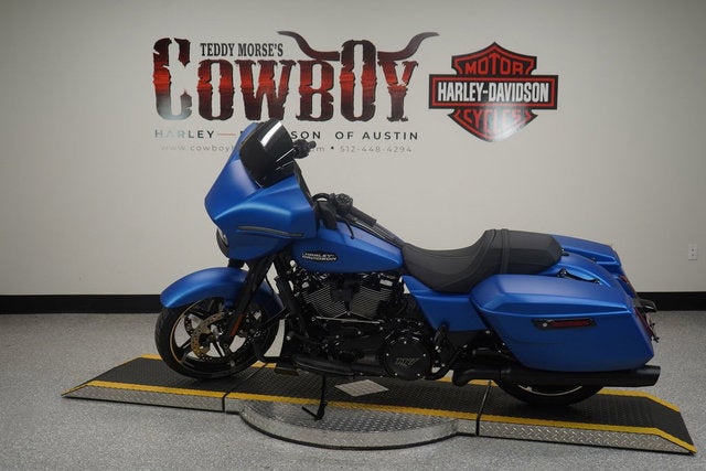 2026 Harley-Davidson FLHX - Street Glide Base