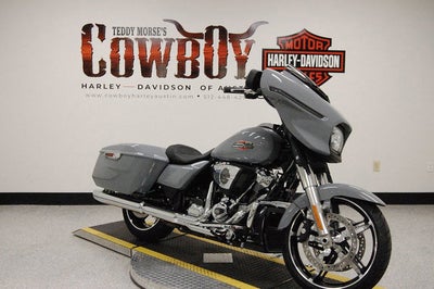 2026 Harley-Davidson FLHX - Street Glide Base