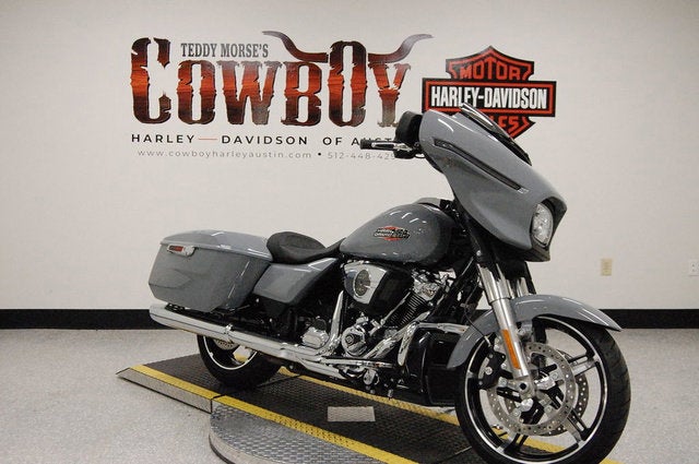 2026 Harley-Davidson FLHX - Street Glide Base