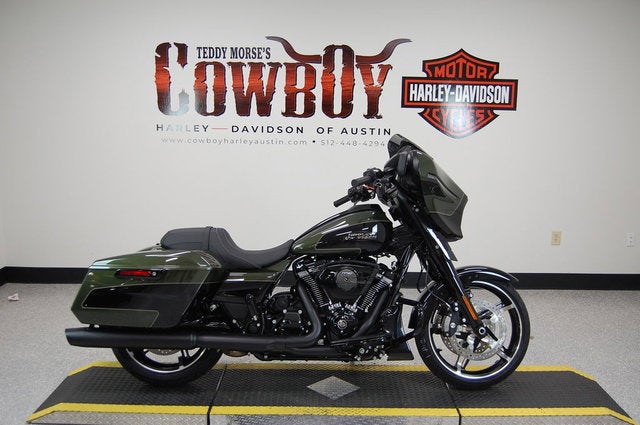 2026 Harley-Davidson FLHX - Street Glide Base