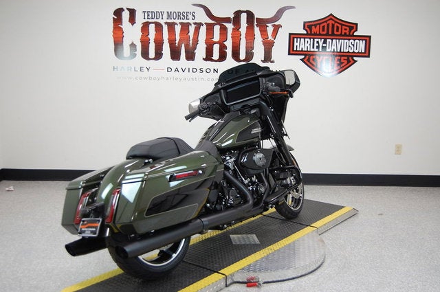 2026 Harley-Davidson FLHX - Street Glide Base