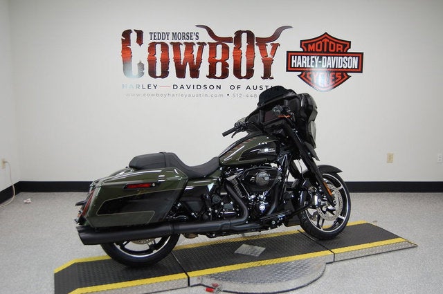 2026 Harley-Davidson FLHX - Street Glide Base