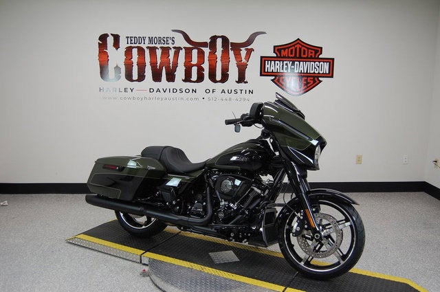 2026 Harley-Davidson FLHX - Street Glide Base