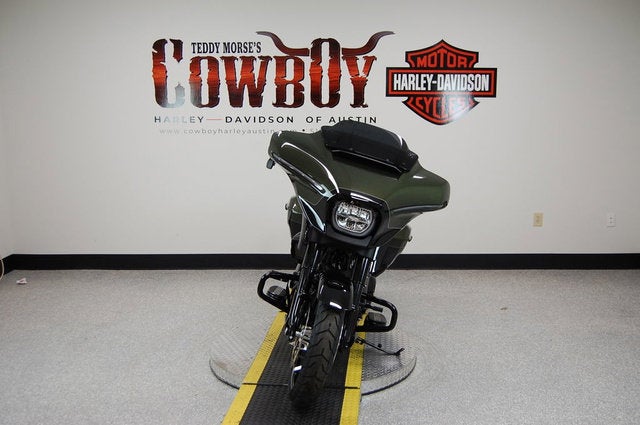 2026 Harley-Davidson FLHX - Street Glide Base