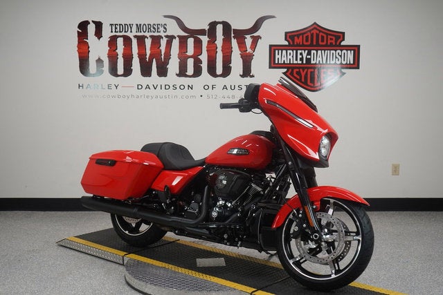 2026 Harley-Davidson FLHX - Street Glide Base