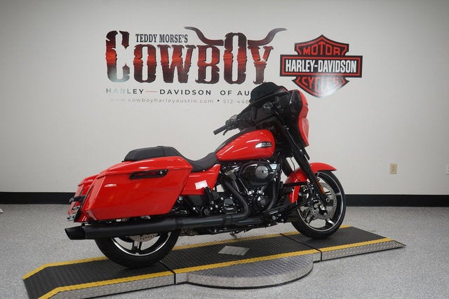 2026 Harley-Davidson FLHX - Street Glide Base