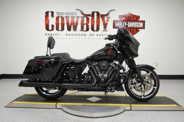 2024 Harley-Davidson FLHX - Street Glide Base