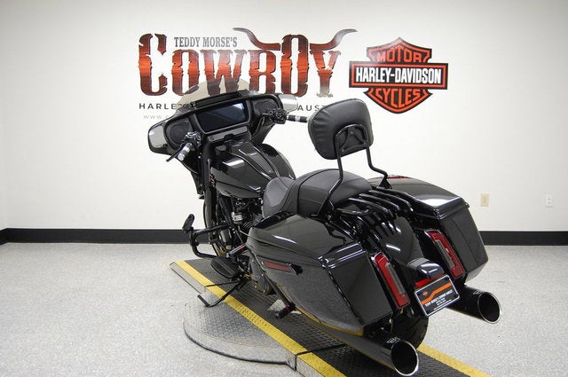 2024 Harley-Davidson FLHX - Street Glide Base