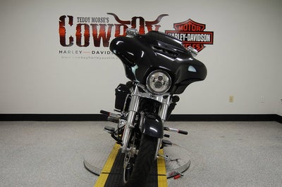 2019 Harley-Davidson FLHX - Street Glide Base