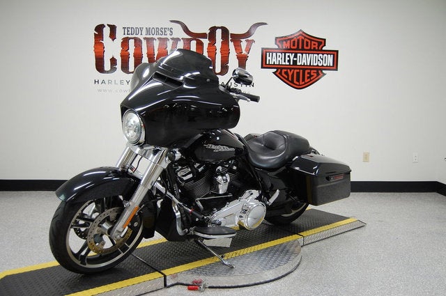 2019 Harley-Davidson FLHX - Street Glide Base