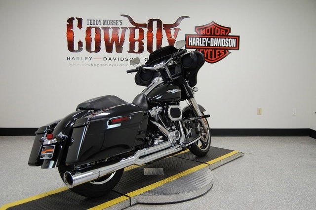 2019 Harley-Davidson FLHX - Street Glide Base