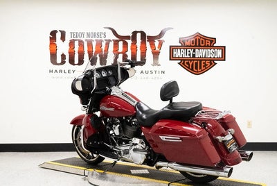 2021 Harley-Davidson FLHX - Street Glide Base