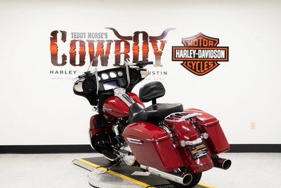 2021 Harley-Davidson FLHX - Street Glide Base