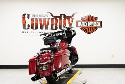 2021 Harley-Davidson FLHX - Street Glide Base
