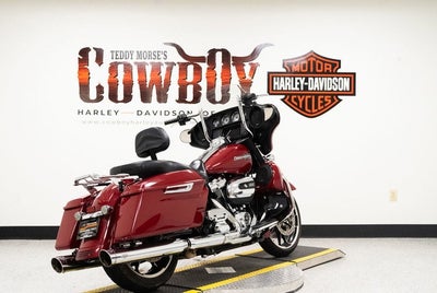 2021 Harley-Davidson FLHX - Street Glide Base